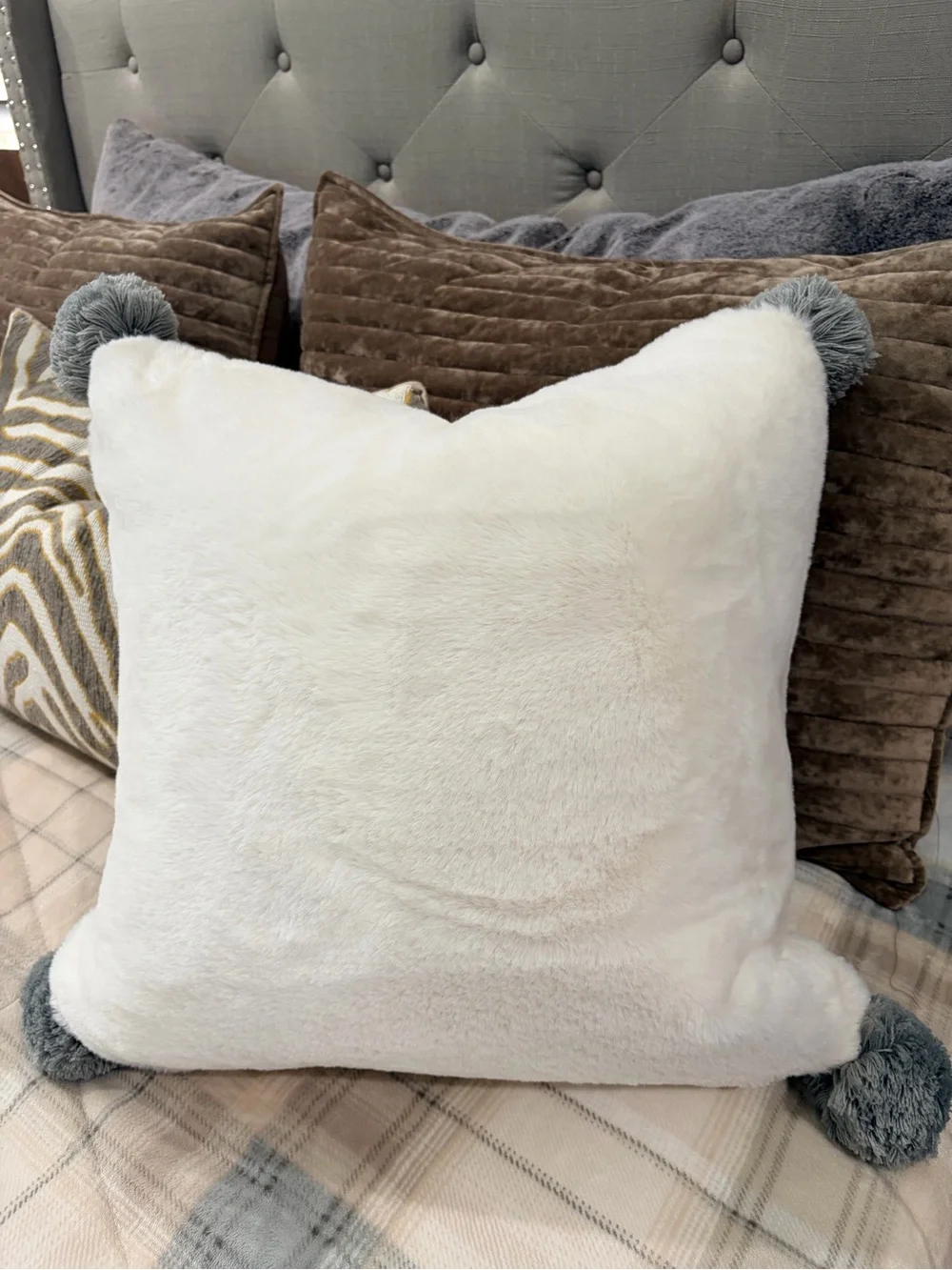 Ugg Ribbed Knit Decorative Pillows Set of 2